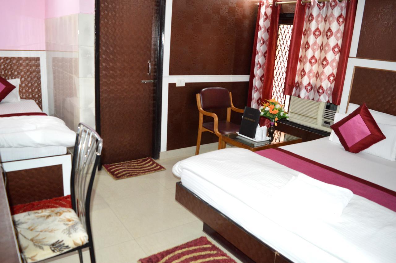 Hotel Su Shree Continental 5 Minutes Walk From New Delhi Railway Station Exterior photo